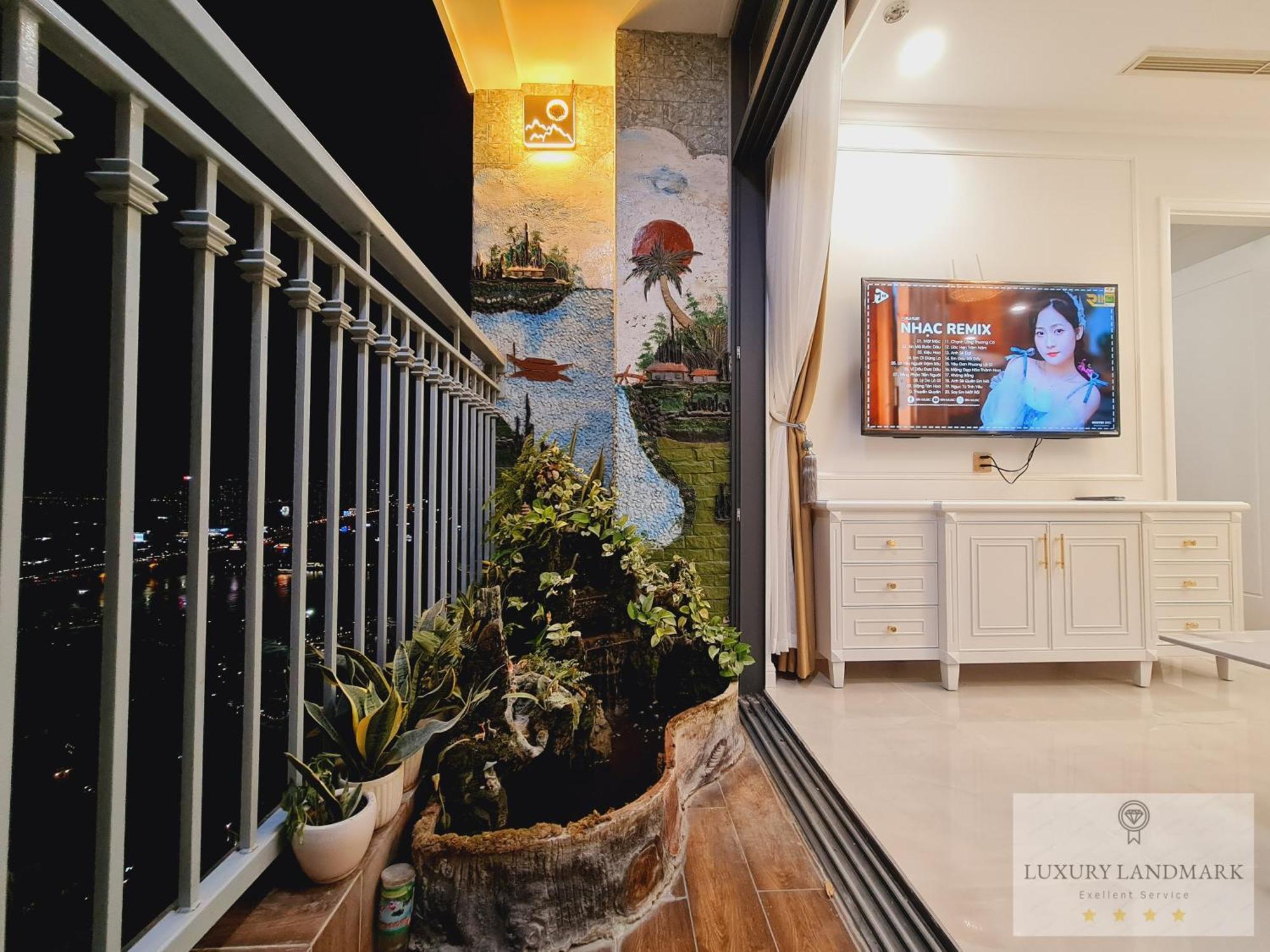 Sky Park Apartment - Vinhomes Central Park Хошимин Экстерьер фото